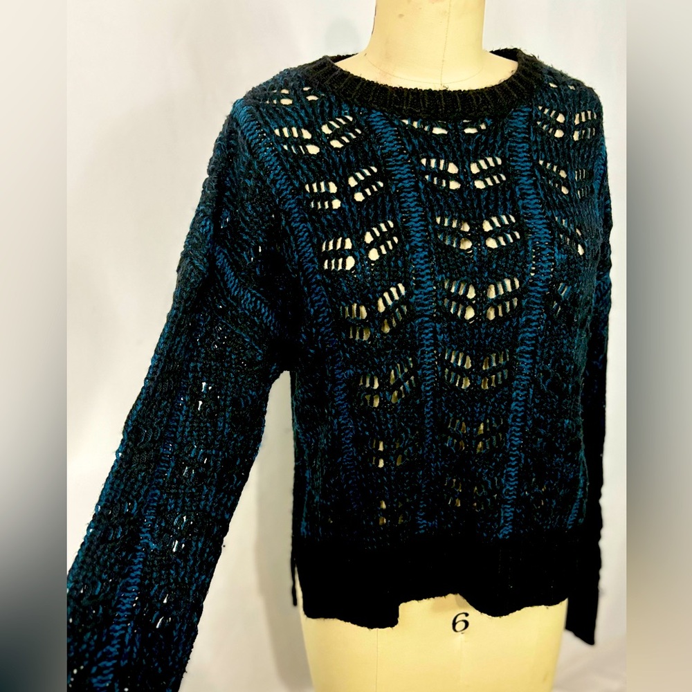 DEX Black Blue Chunky Crochet Cropped Oversized Sweater Small Medium
